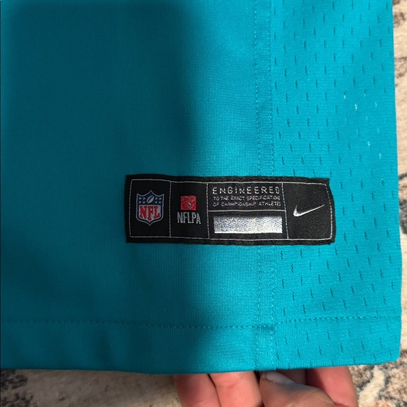 Nike Kids tagovailoa Miami dolphins jersey - Picture 2 of 4